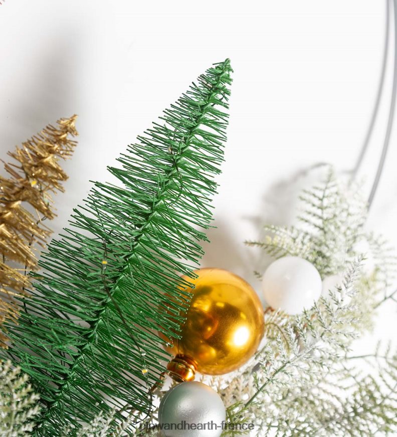 couronne de vacances éclairée avec des arbres à brosses à bouteilles Plow & Hearth 8642F61700 articles ménagers