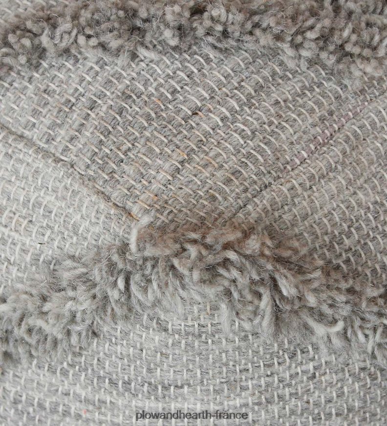 Pouf en laine à franges zigzag, 18 m² - gris Plow & Hearth 8642F62024 articles ménagers