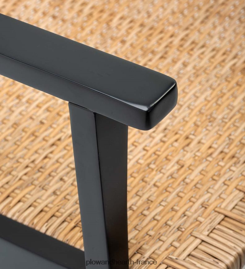 Claytor eucalyptus outdoor 2 chaises et 2 poufs avec table, ensemble 5 pièces - noir Plow & Hearth 8642F61126 articles ménagers