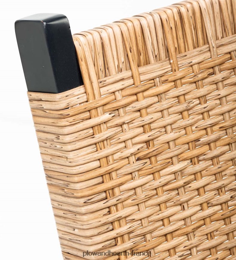 Claytor eucalyptus outdoor 2 chaises et 2 poufs avec table, ensemble 5 pièces - noir Plow & Hearth 8642F61126 articles ménagers