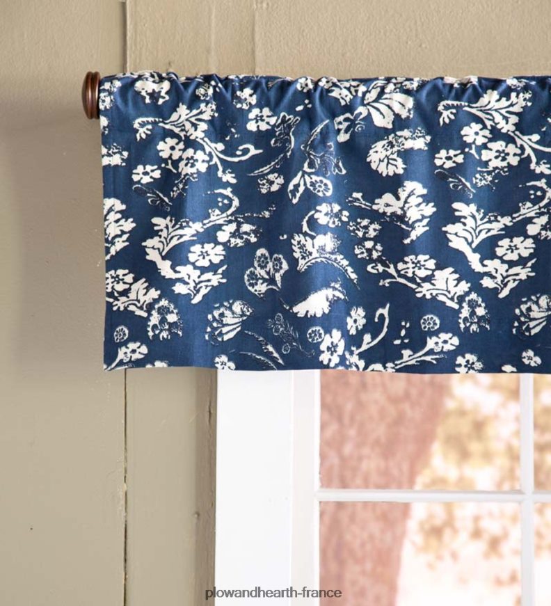 Cantonnière de rideau isolée en damassé floral, passe-tringle, filé à la maison, 42 l x 14 l - à feuilles persistantes Plow & Hearth 8642F63180 articles ménagers