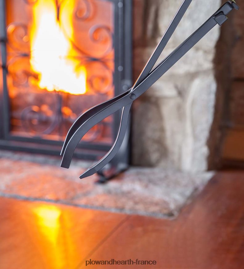 ensemble d'outils de cheminée forgés à la main de taille compacte - noir Plow & Hearth 8642F62720 cheminée