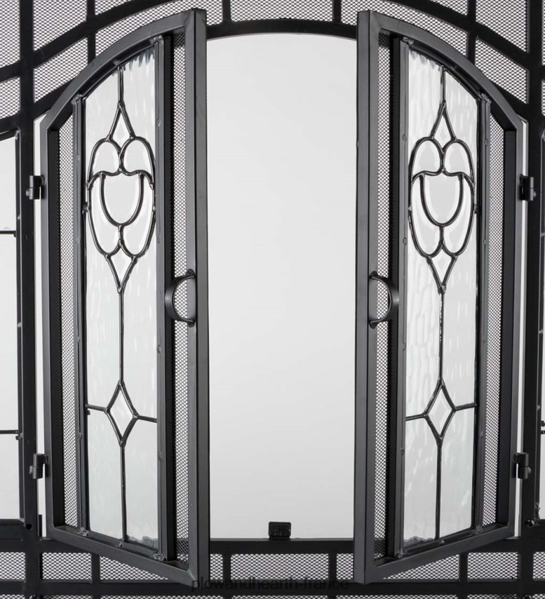petit écran de cheminée à deux portes avec panneaux floraux en verre - noir Plow & Hearth 8642F62877 cheminée
