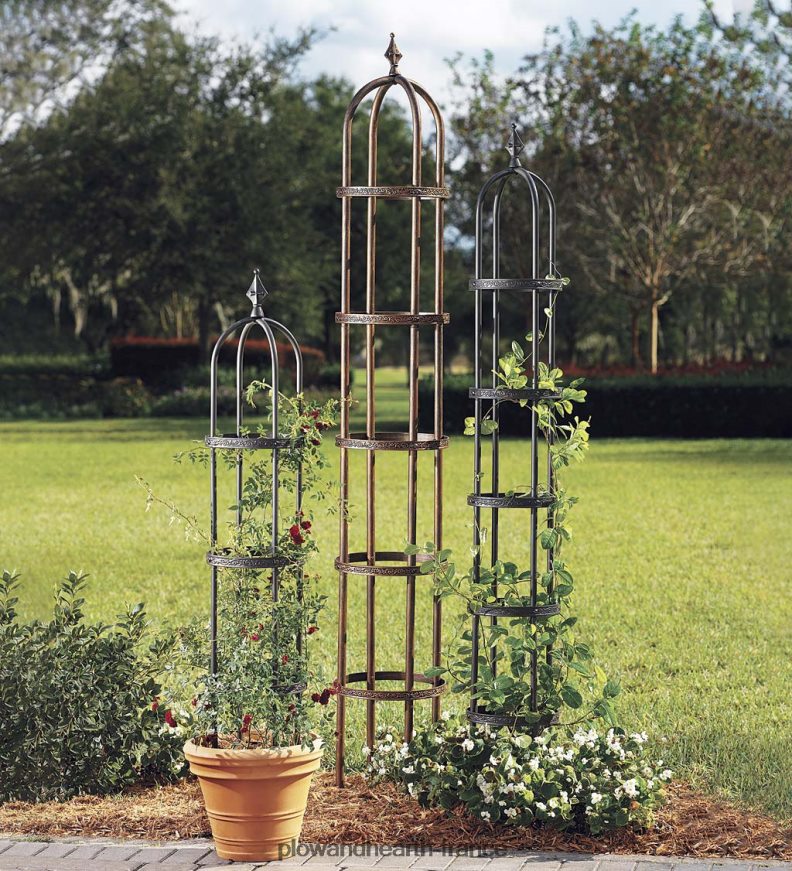 Obélisque de jardin en acier thermolaqué de 8' - cuivre antique Plow & Hearth 8642F63251 cour et jardin