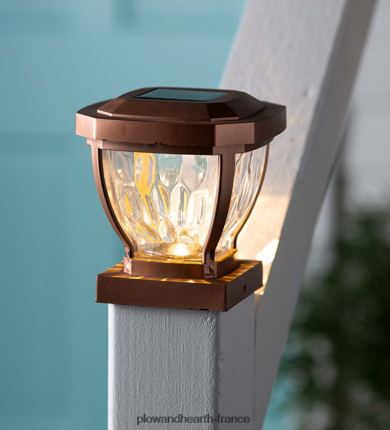 Lampes solaires à capuchon de poteau en verre ondulé, ensemble de 2 - cuivre Plow & Hearth 8642F6474 cour et jardin