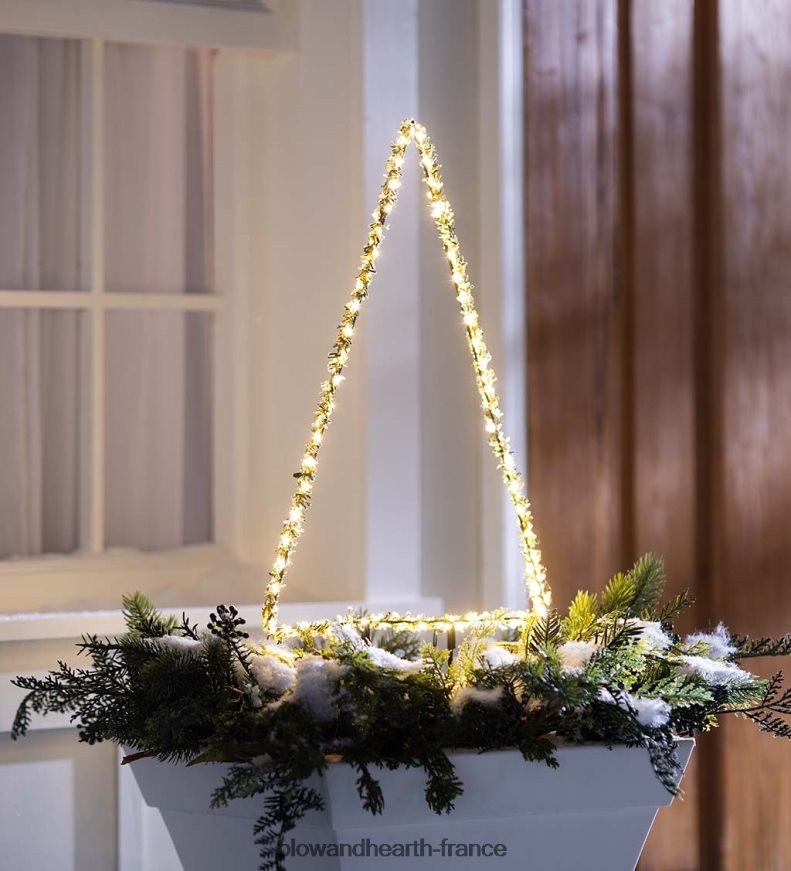 Arbre de vacances à éclairage électrique intérieur/extérieur, 18 h, verts givrés Plow & Hearth 8642F645 cour et jardin