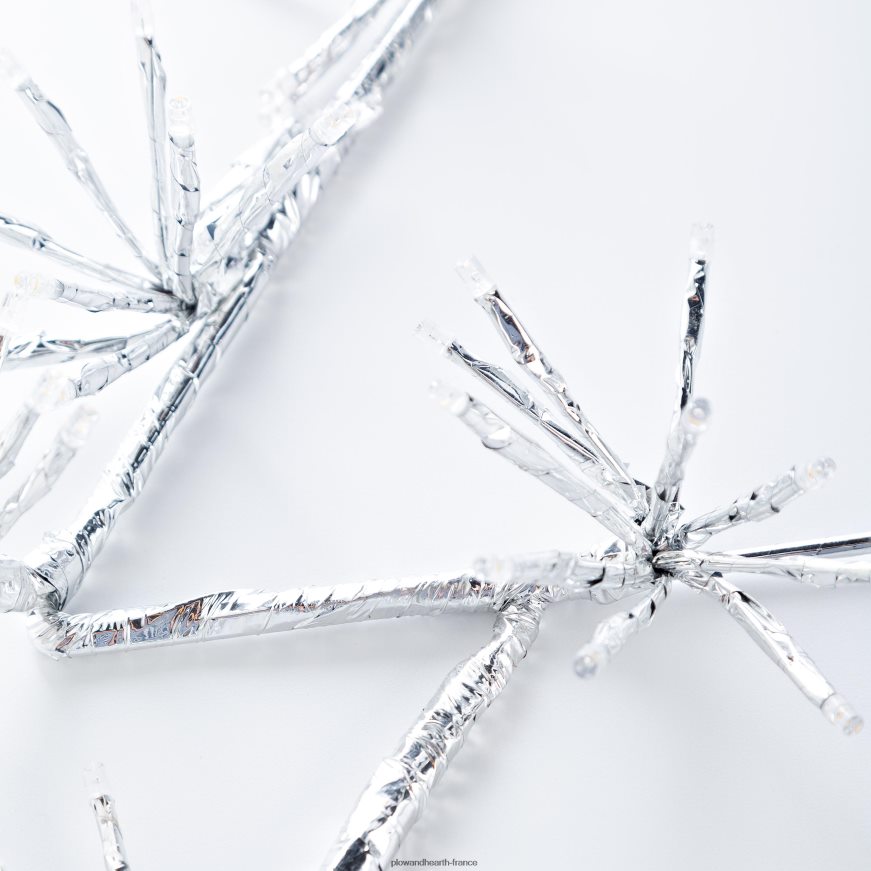 Décoration de vacances d'arbre de Noël éclairé électrique intérieur/extérieur Plow & Hearth 8642F626 cour et jardin