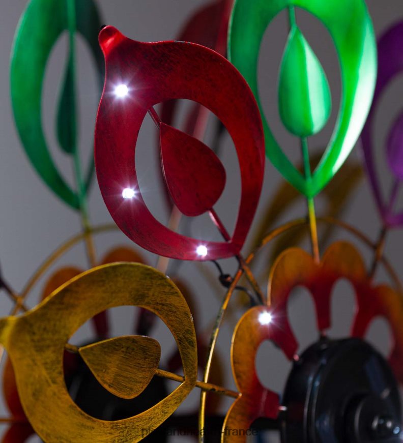 Spinner à vent en métal éclairé à l'énergie solaire, fleur de lys multicolore - multi Plow & Hearth 8642F6345 cour et jardin