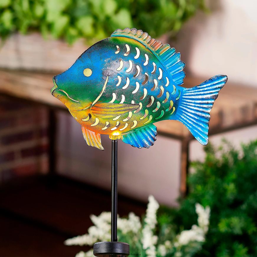 Piquet de jardin à poissons solaire découpé au laser - poisson ange Plow & Hearth 8642F6295 cour et jardin
