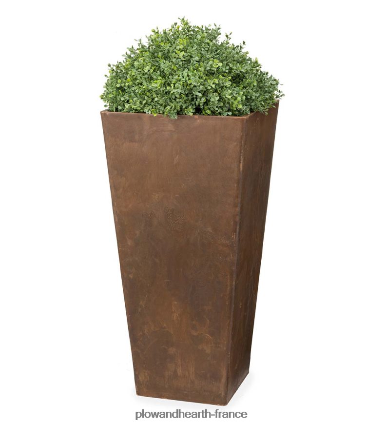 Jardinières en résine antigel Sussex en trois tailles Plow & Hearth 8642F6907 cour et jardin