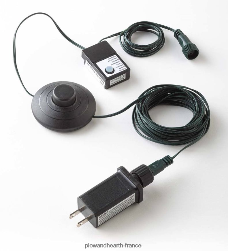 Sapin de Noël pré-éclairé avec huit fonctions d'éclairage Plow & Hearth 8642F62294 saisonniers et cadeaux