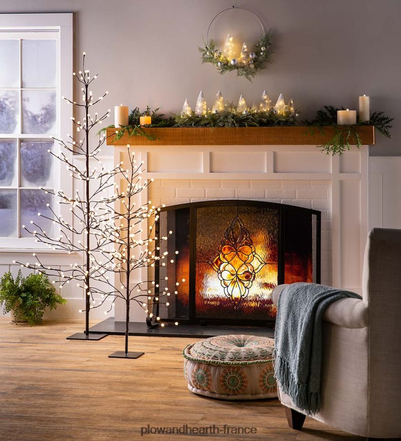 couronne de vacances éclairée avec des arbres à brosses à bouteilles Plow & Hearth 8642F62173 saisonniers et cadeaux